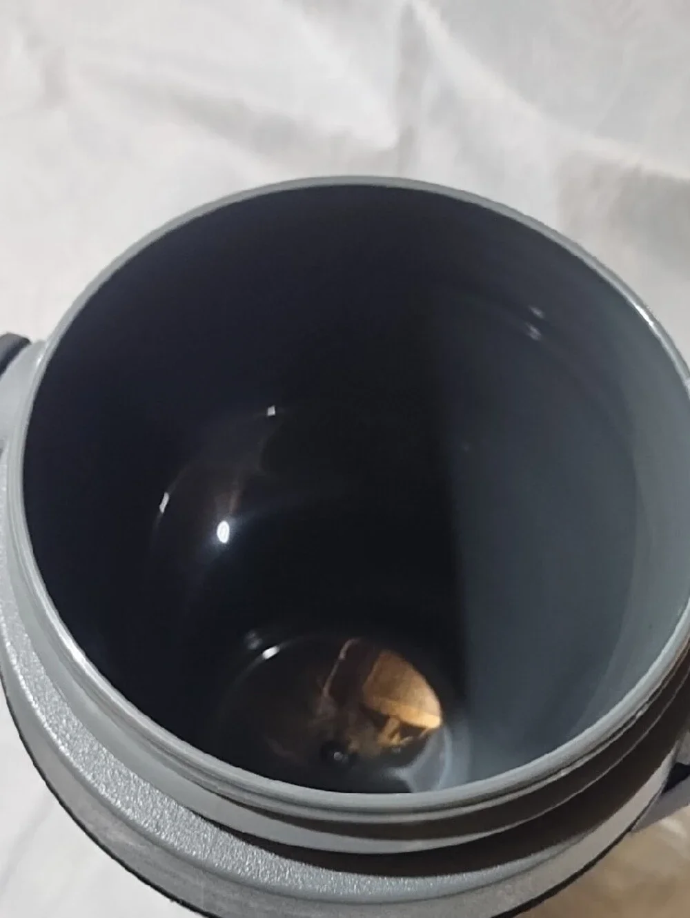 Under Armour Black and Gray Thermos In Great Condition 64 Oz.